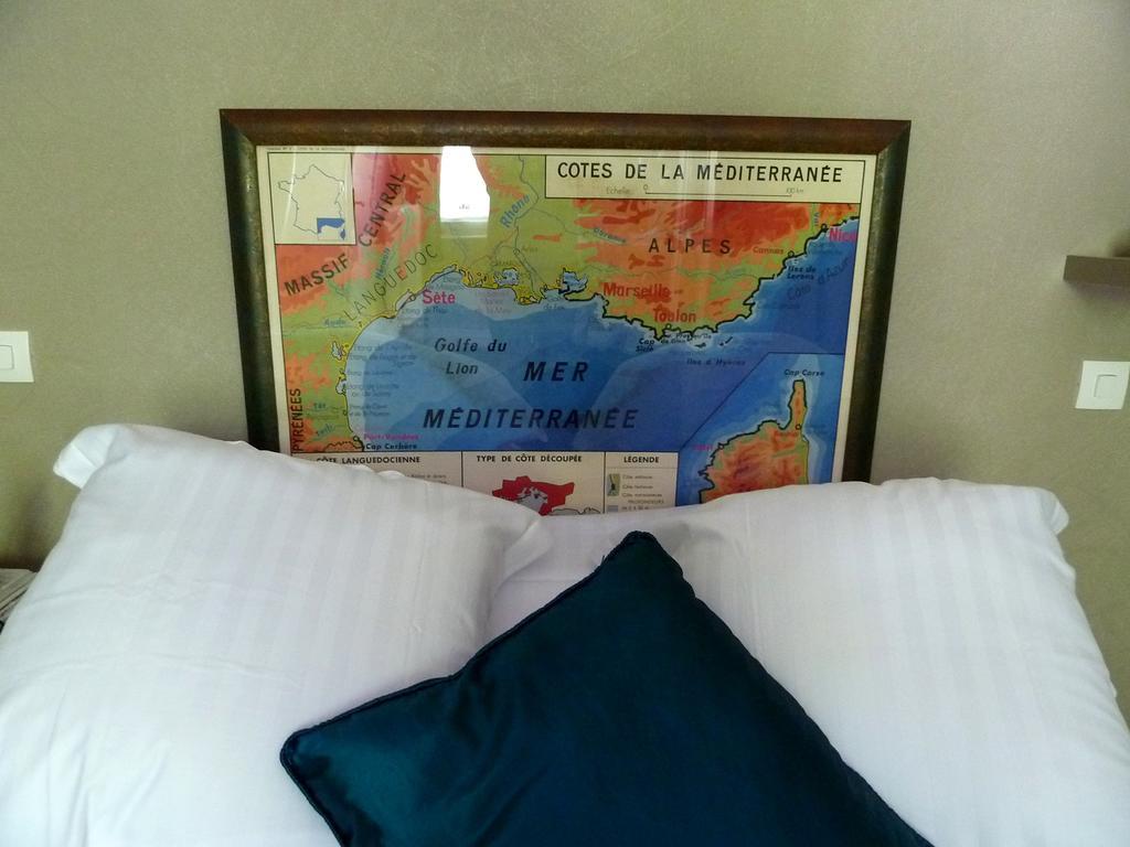 Hotel Souvenirs De Familles Saintes Cameră foto